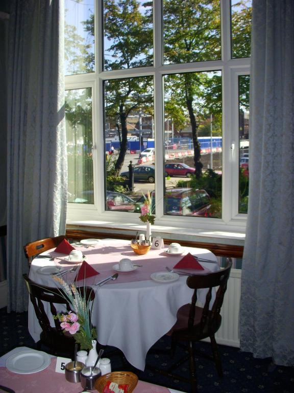 Beaucliffe Hotel Manchester Buitenkant foto